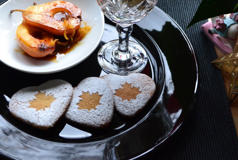 Roasted pears and Spice cookies