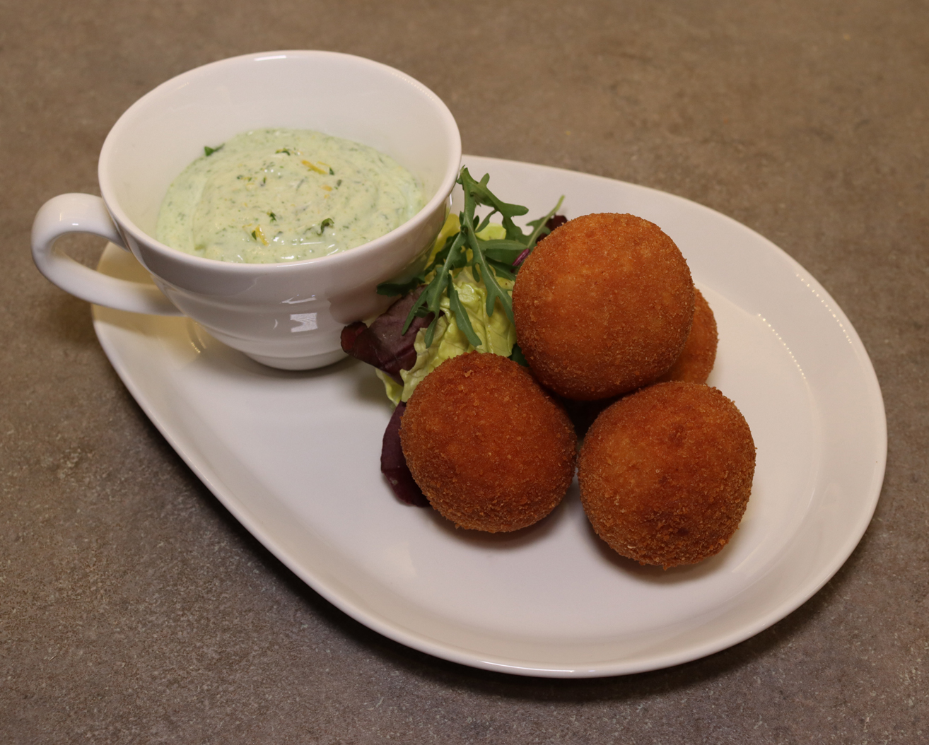 Arancini stuffed with mozerella and pancetta©Kevin Ashton 2021