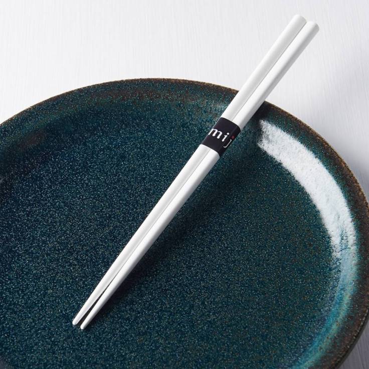 White chopsticks